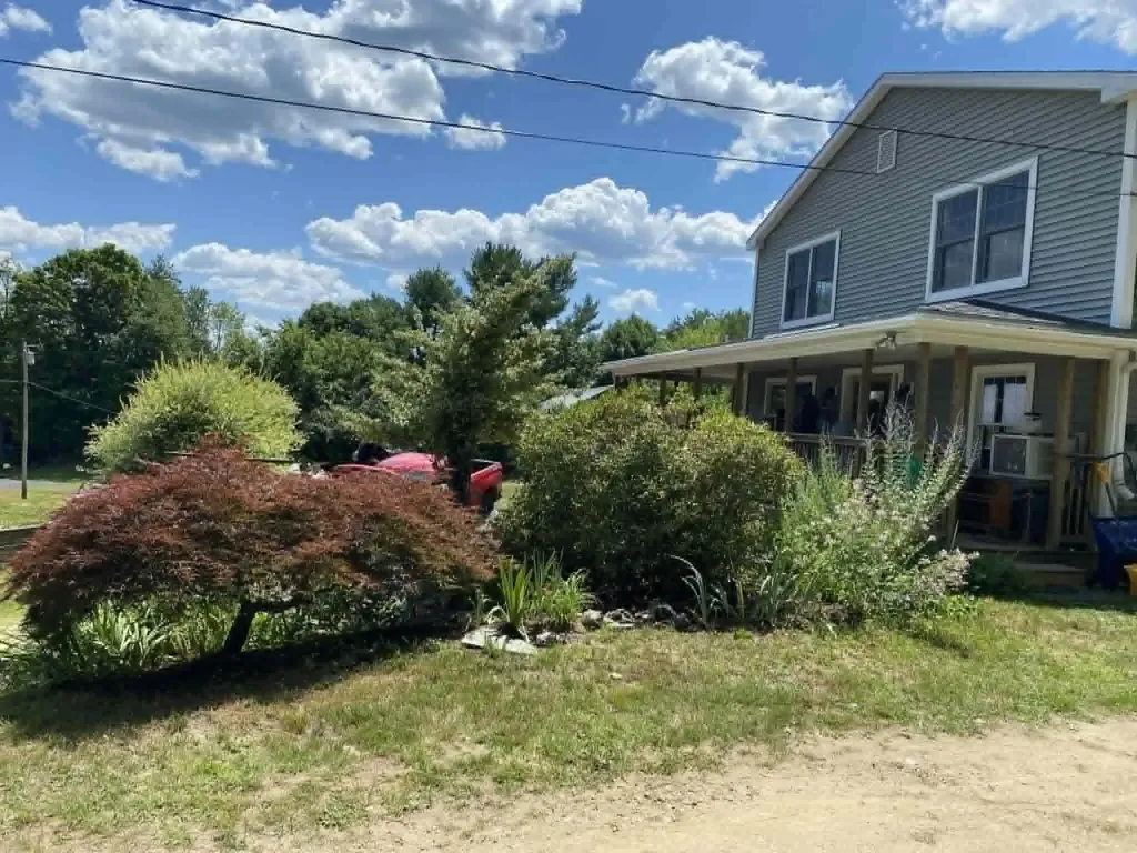 136 Station Road Hebron ME 04238