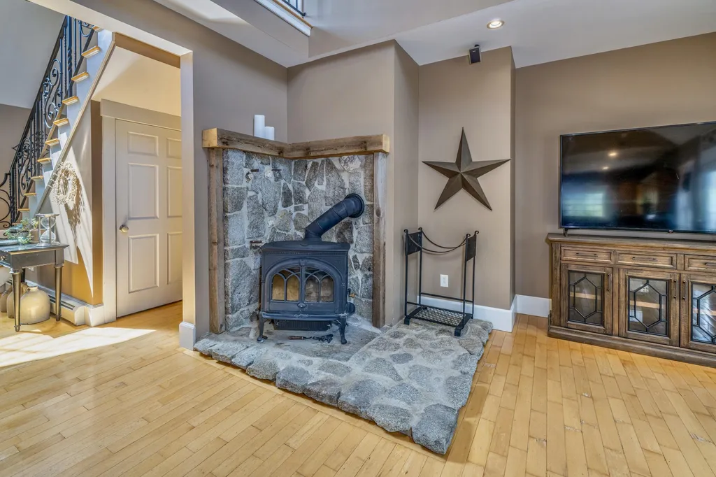 89 Kenney Road Knox ME 04986