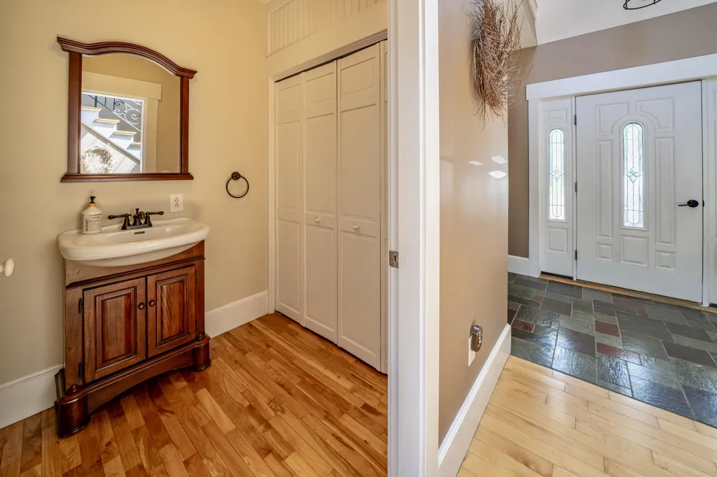 89 Kenney Road Knox ME 04986