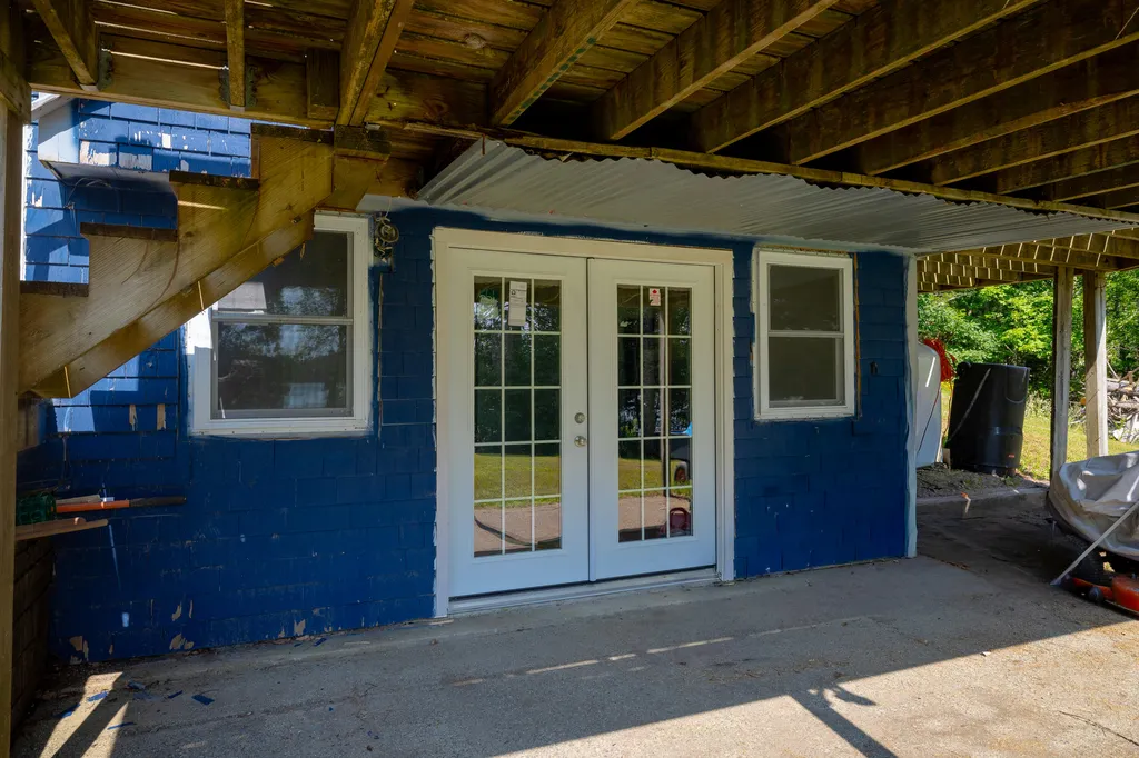 2211 U.s. 1 Sullivan ME 04664
