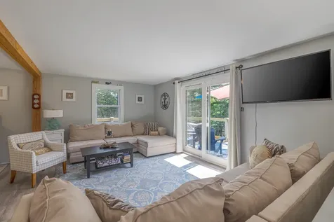 2211 U.s. 1 Sullivan ME 04664