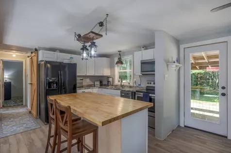 2211 U.s. 1 Sullivan ME 04664