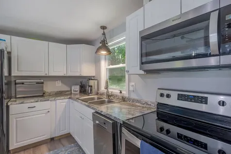 2211 U.s. 1 Sullivan ME 04664