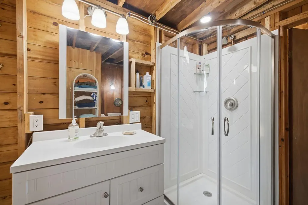 21 Haskell Avenue Raymond ME 04071