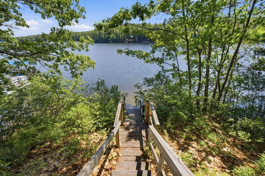 21 Haskell Avenue Raymond ME 04071