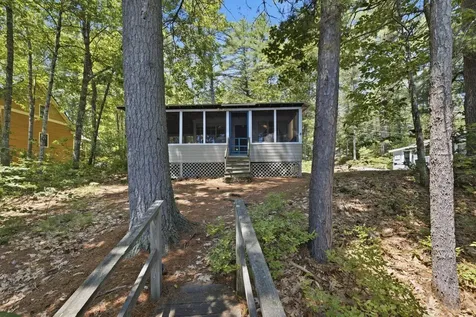 21 Haskell Avenue Raymond ME 04071
