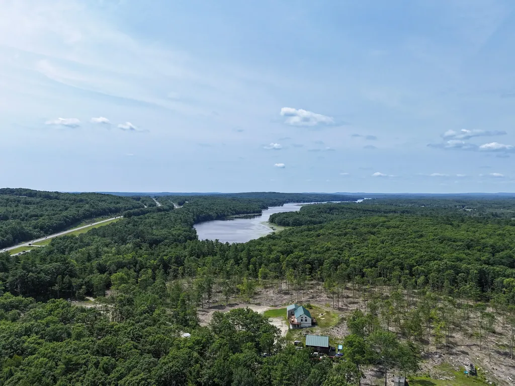 39 Lobo Lane West Gardiner ME 04345