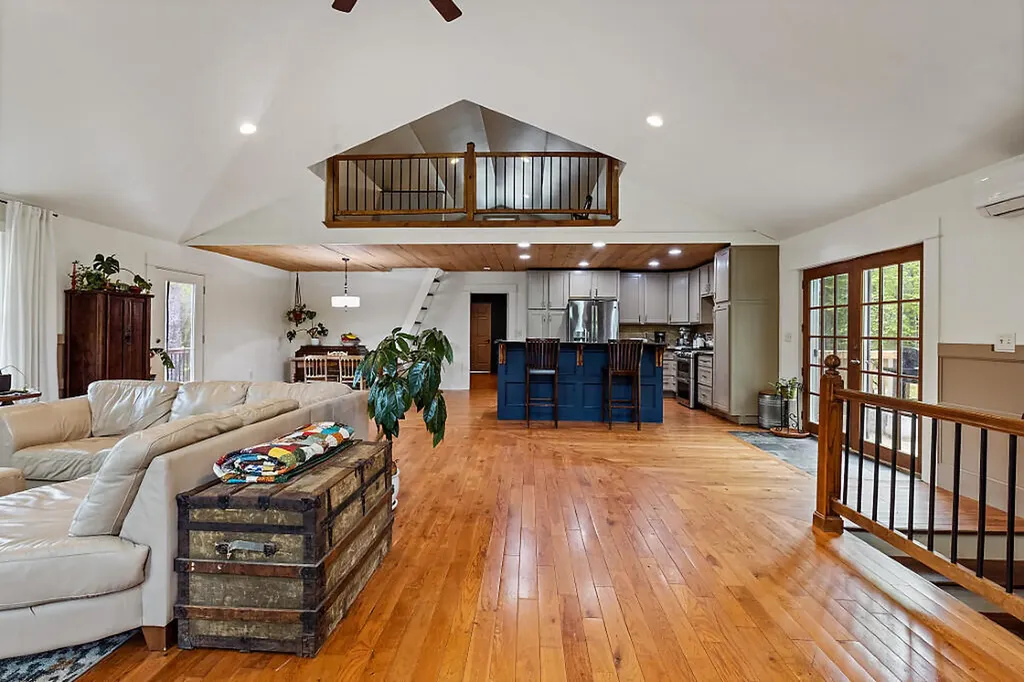 39 Lobo Lane West Gardiner ME 04345