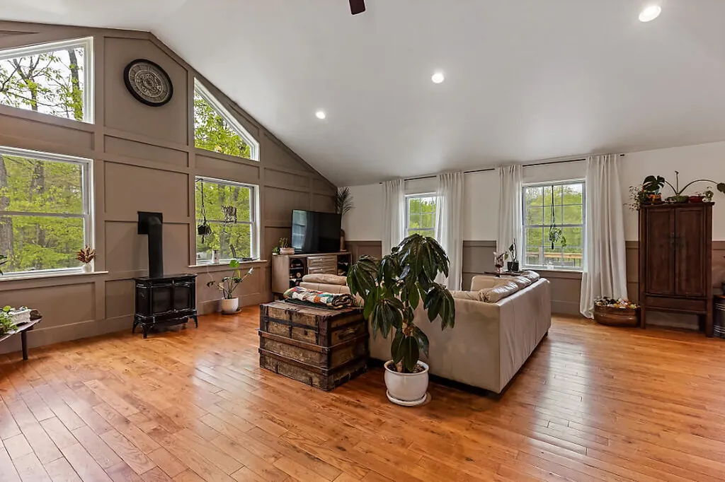 39 Lobo Lane West Gardiner ME 04345