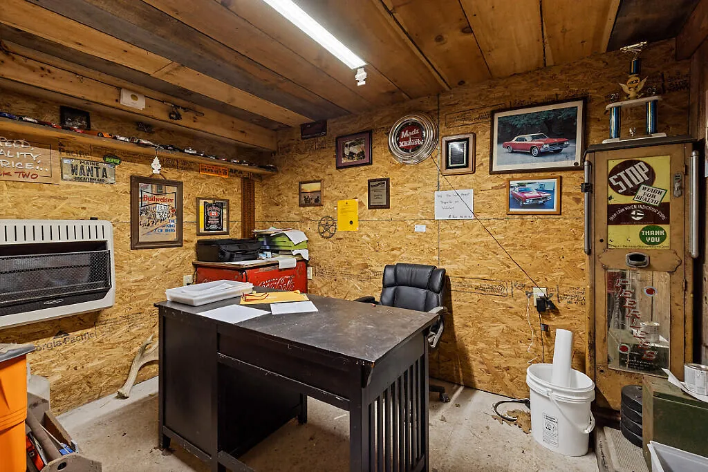 39 Lobo Lane West Gardiner ME 04345