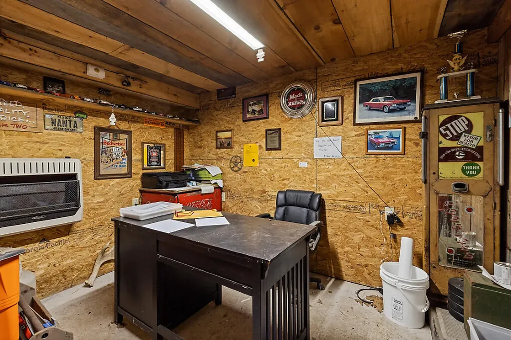 39 Lobo Lane West Gardiner ME 04345