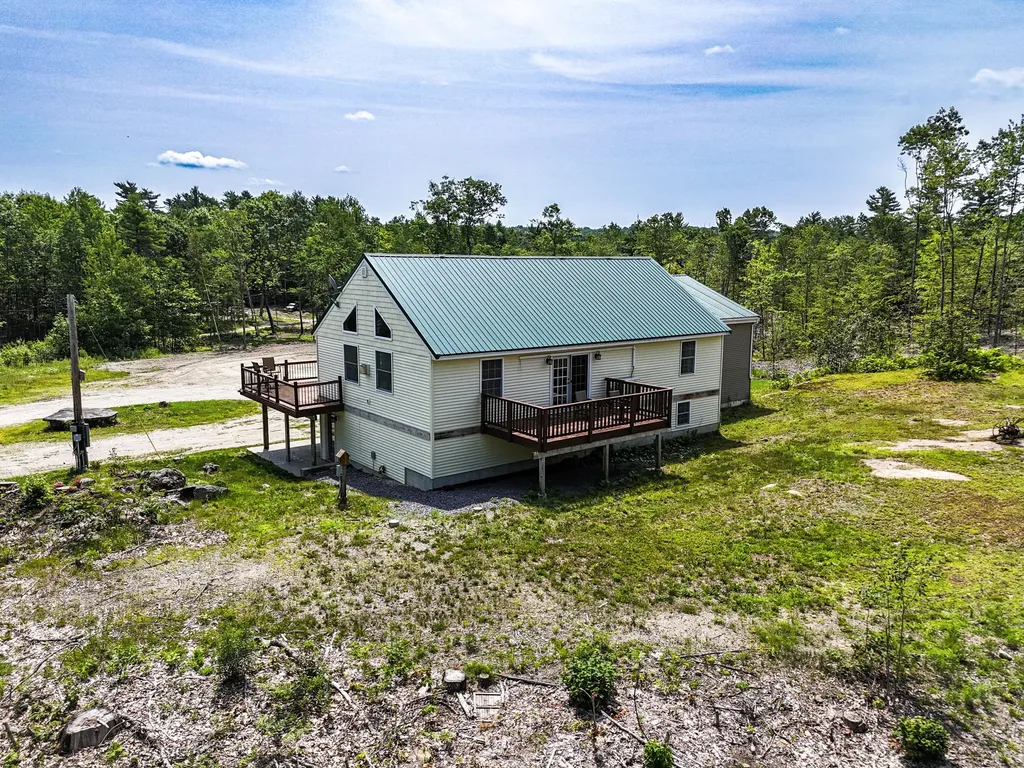 39 Lobo Lane West Gardiner ME 04345