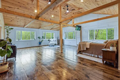 39 Lobo Lane West Gardiner ME 04345