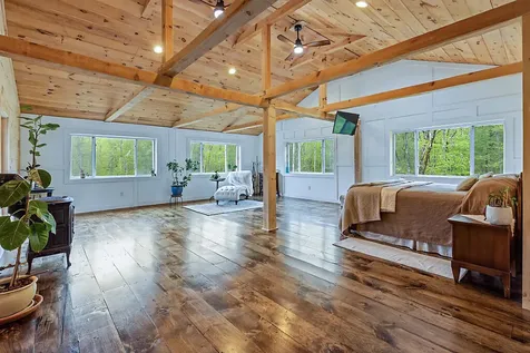39 Lobo Lane West Gardiner ME 04345