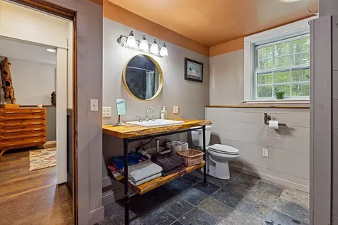 39 Lobo Lane West Gardiner ME 04345