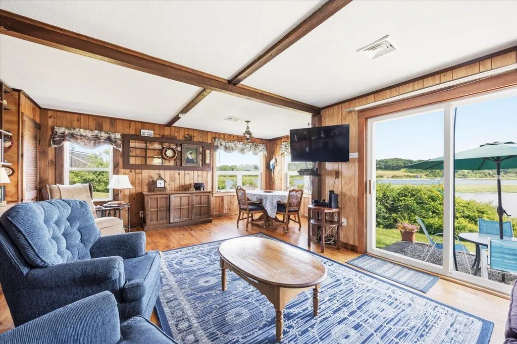 15 Harmons Island Scarborough ME 04074
