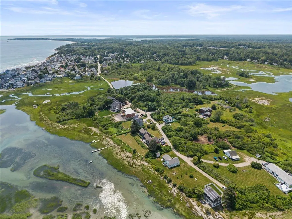 15 Harmons Island Scarborough ME 04074