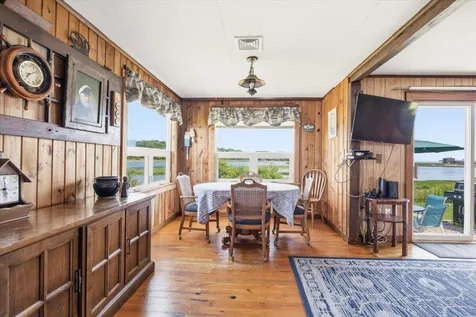 15 Harmons Island Scarborough ME 04074