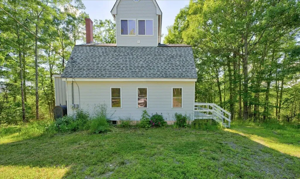 118 Toddy Pond Lane Brooks ME 04951