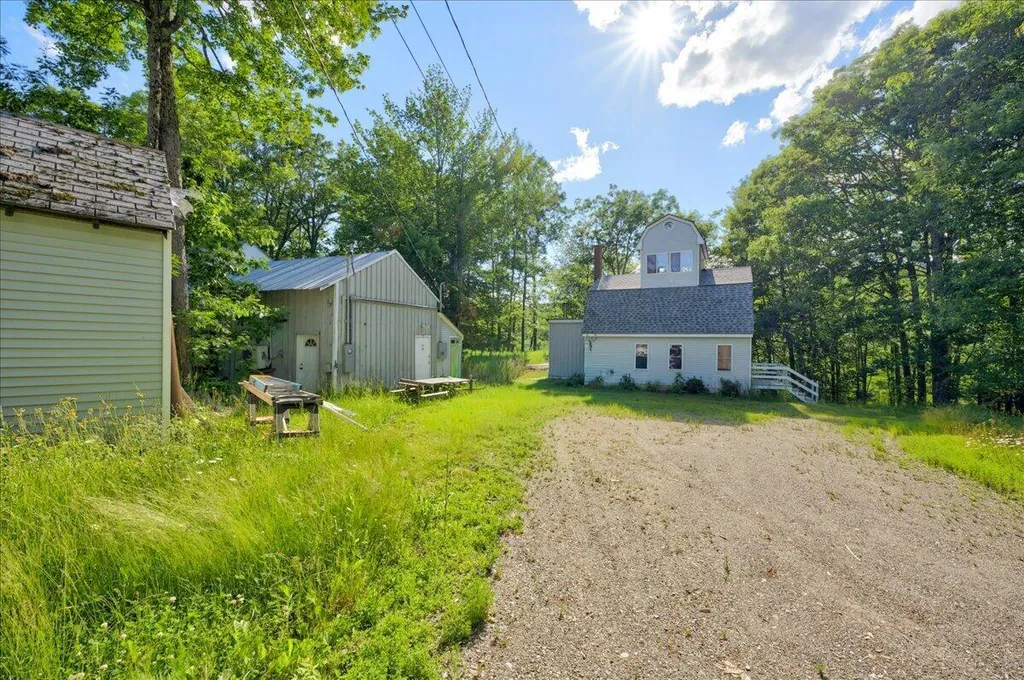 118 Toddy Pond Lane Brooks ME 04951