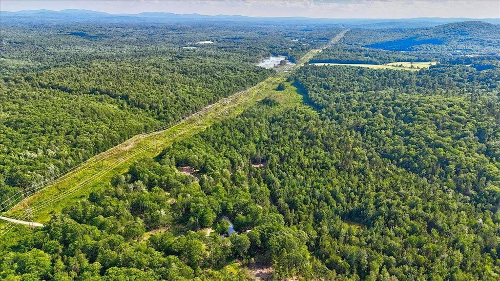 118 Toddy Pond Lane Brooks ME 04951