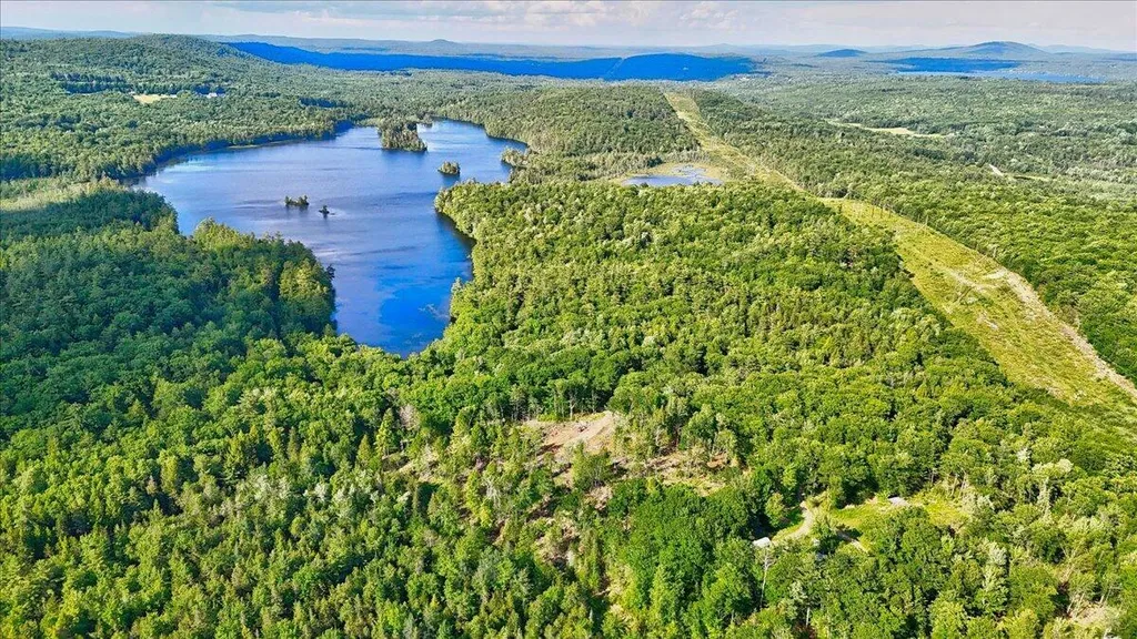 118 Toddy Pond Lane Brooks ME 04951