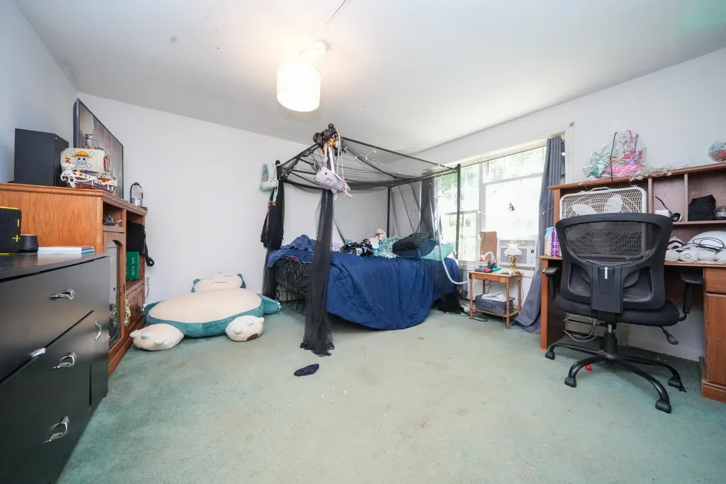 642 Stream Road Winterport ME 04496