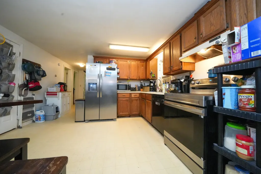 642 Stream Road Winterport ME 04496