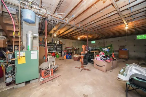 642 Stream Road Winterport ME 04496