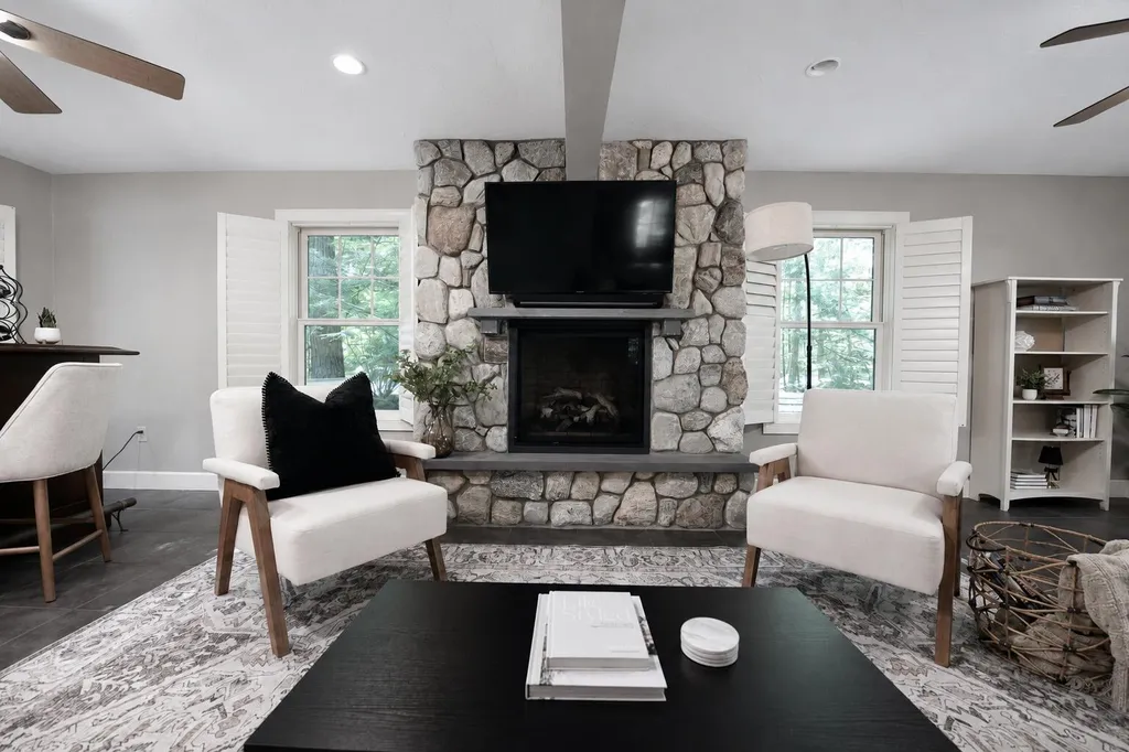 36 Whittemore Cove Road Raymond ME 04071