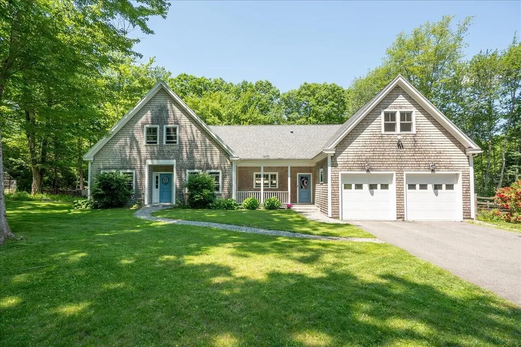 33 Shibles Lane Rockport ME 04856