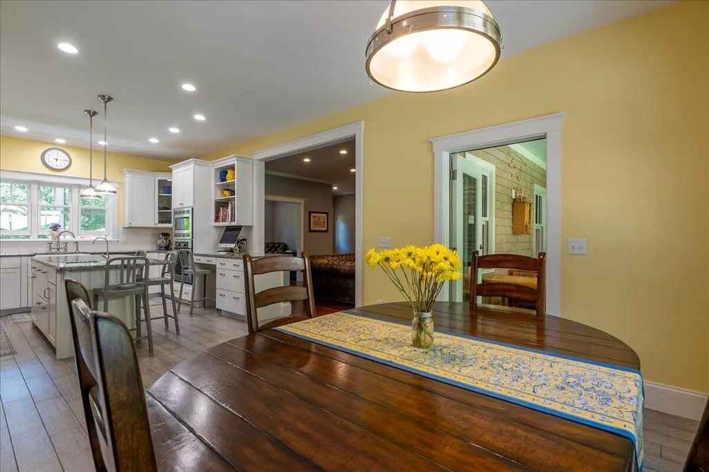 33 Shibles Lane Rockport ME 04856