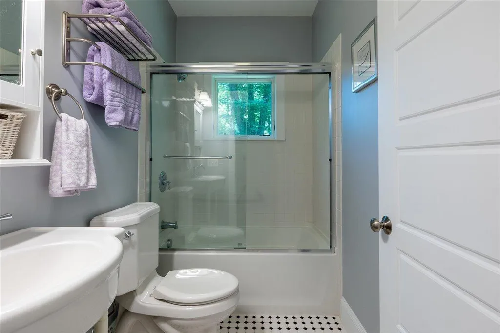 33 Shibles Lane Rockport ME 04856
