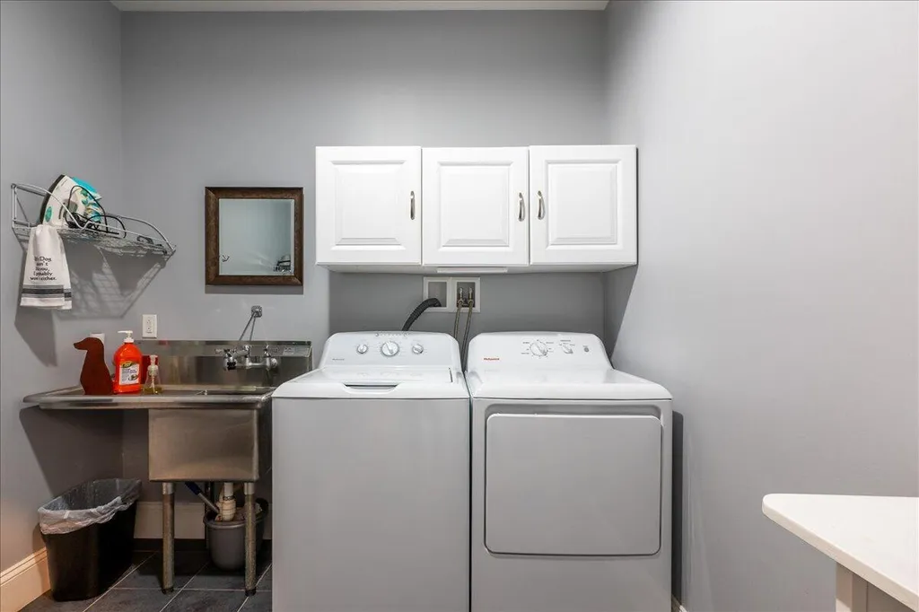 33 Shibles Lane Rockport ME 04856