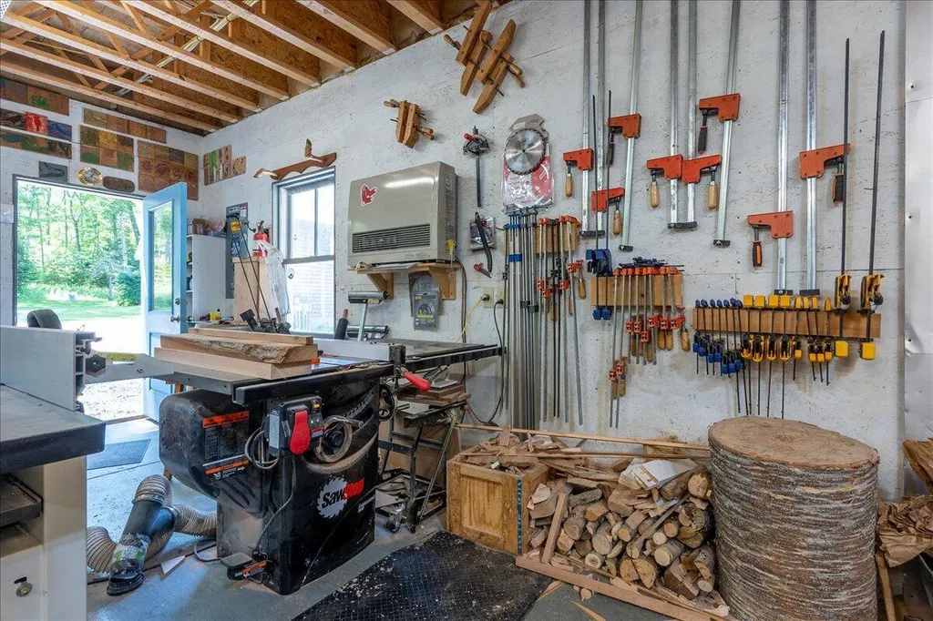 33 Shibles Lane Rockport ME 04856