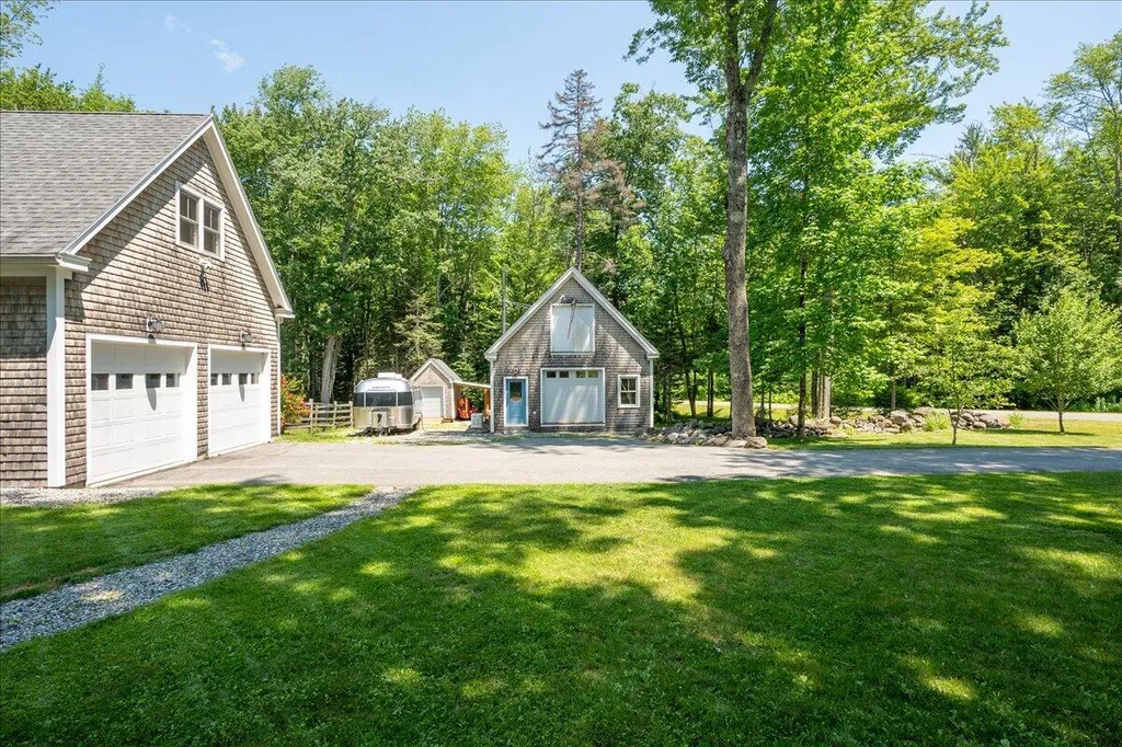 33 Shibles Lane Rockport ME 04856
