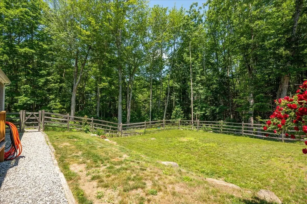 33 Shibles Lane Rockport ME 04856