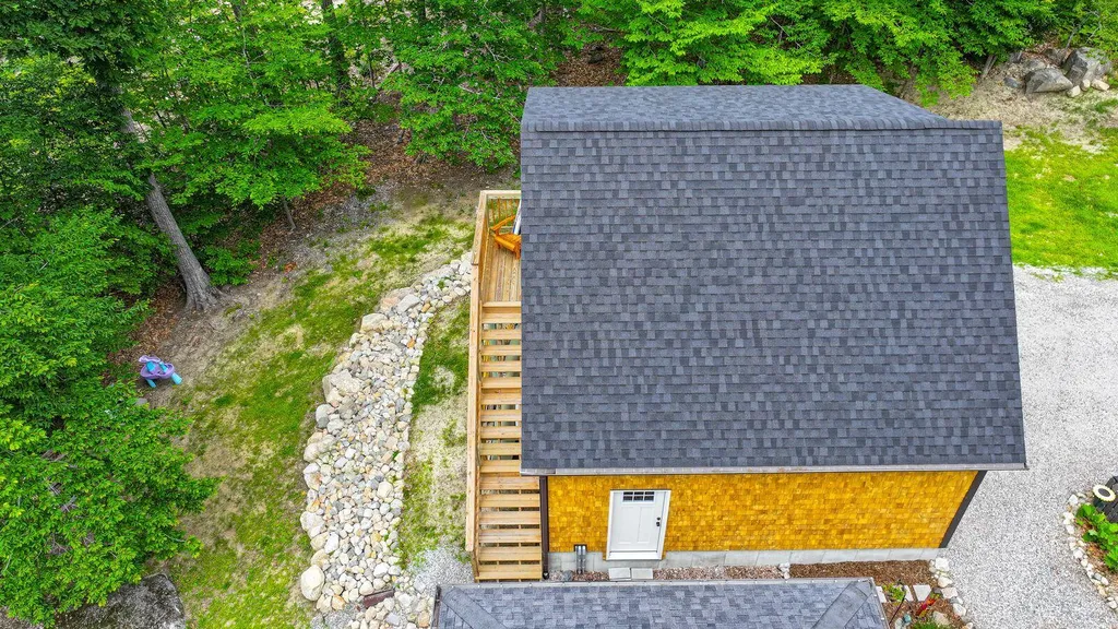 25 Chapman Road Harrison ME 04040