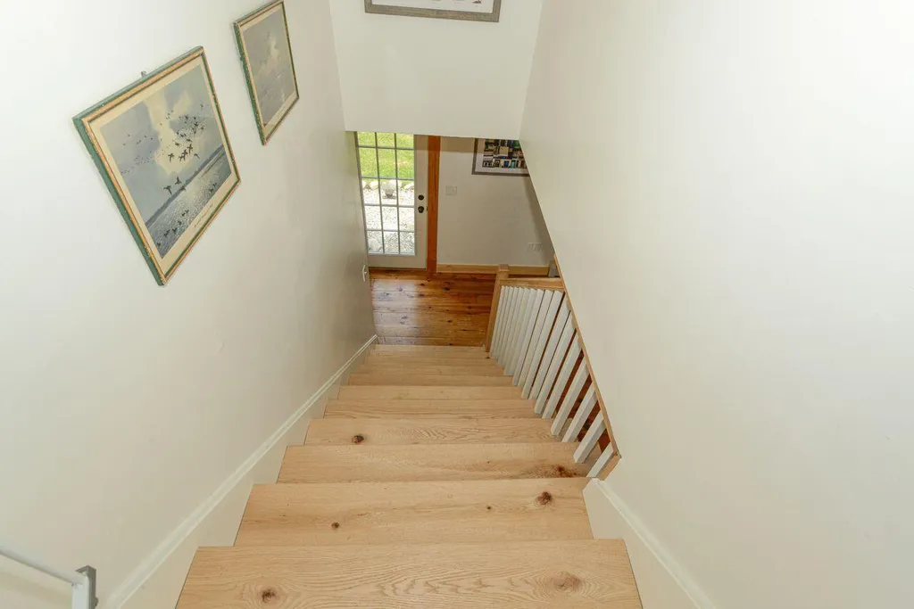25 Chapman Road Harrison ME 04040