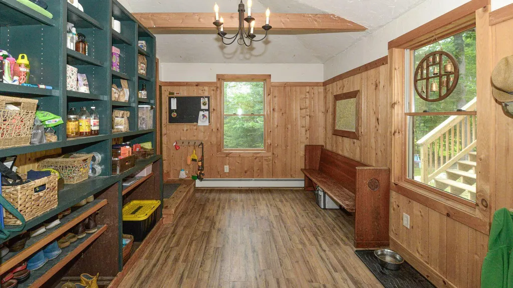 25 Chapman Road Harrison ME 04040