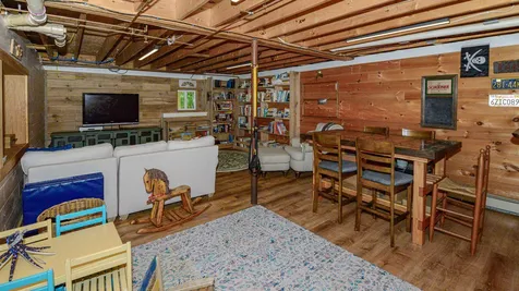 25 Chapman Road Harrison ME 04040