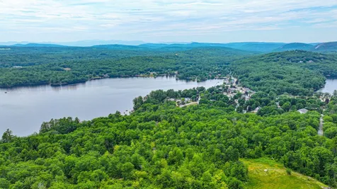 25 Chapman Road Harrison ME 04040