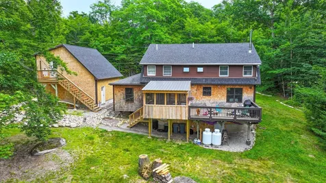 25 Chapman Road Harrison ME 04040