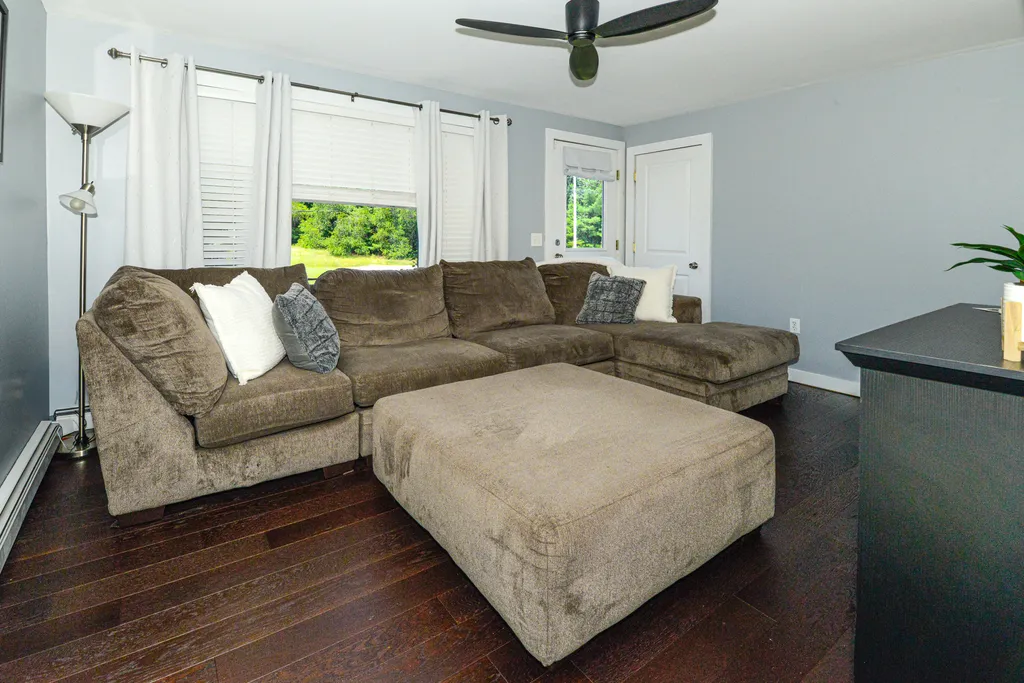 16 Mill Lane Naples ME 04055