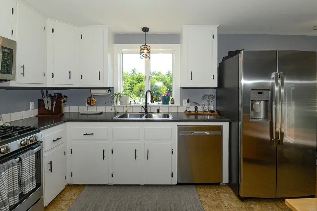 16 Mill Lane Naples ME 04055