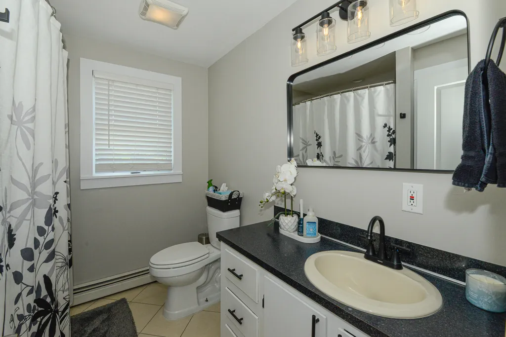 16 Mill Lane Naples ME 04055