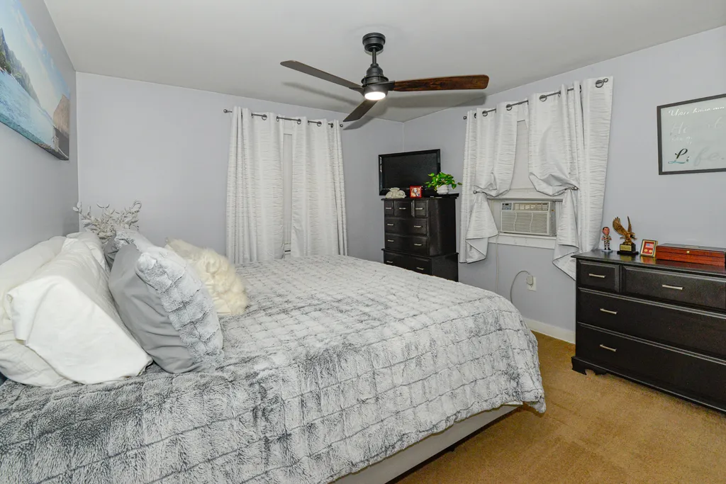 16 Mill Lane Naples ME 04055