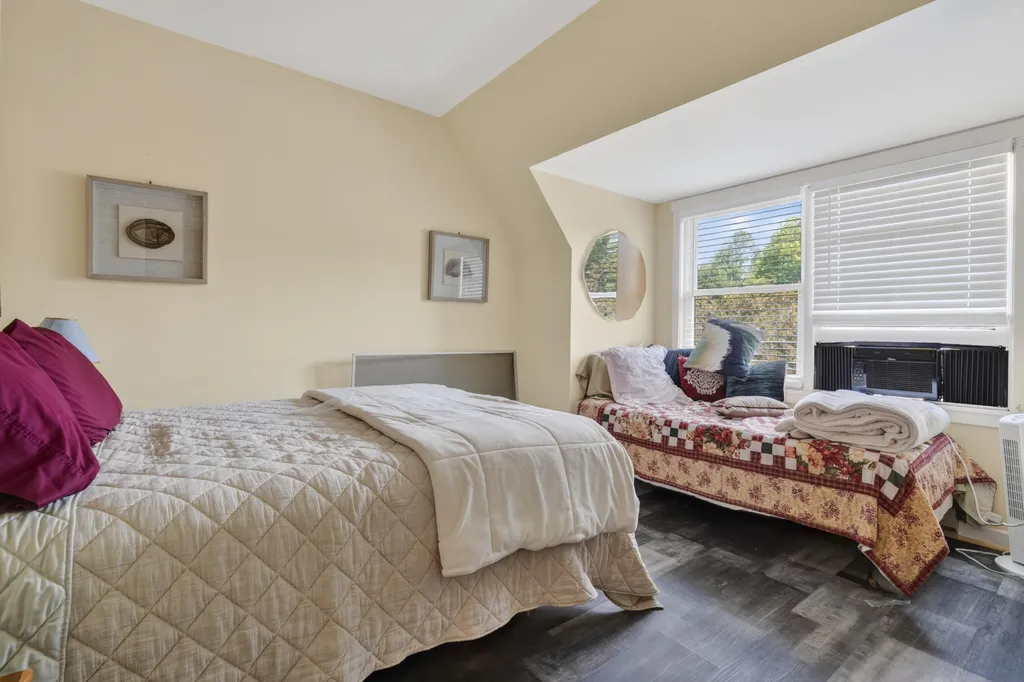 23 Spring Street Bethel ME 04217