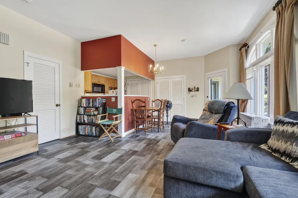 23 Spring Street Bethel ME 04217