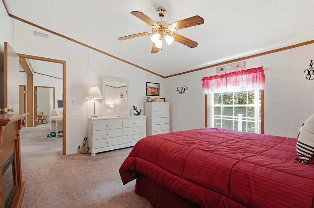 2196 Sanford Road Wells ME 04090